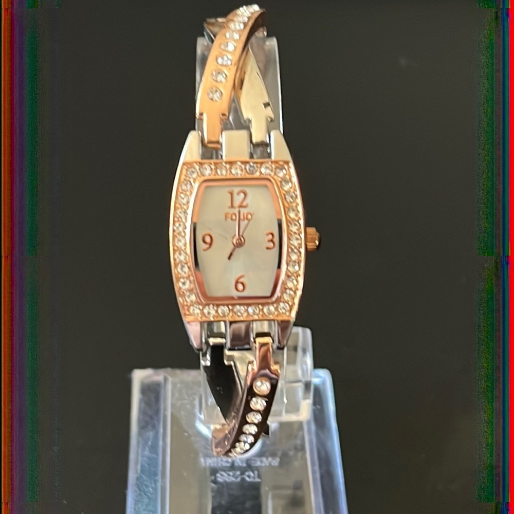 EUC Folio ladies watch two tone rose gold and silver w/ crystal accents